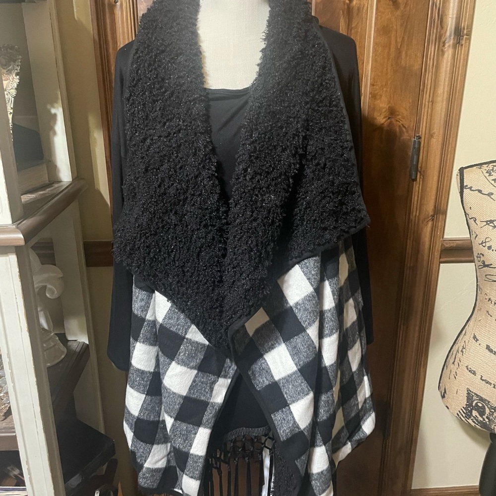 Hemish vest size large nwots